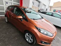 Używany Ford Fiesta SYNC Edition 80 KM (58 kW) 2014 Złoty Hatchback