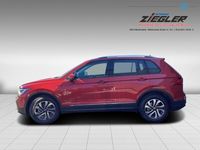 Gebraucht VW Tiguan Active 150 PS (110 kW) 2022 Deep black perleffekt (metallic) SUV