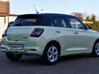 Neu Suzuki Swift Comfort 83 PS (61 kW) 2026 Cool yellow met./mineral grey Kleinwagen