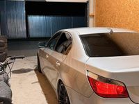 Gebraucht BMW 520 170 PS (125 kW) 2004 Silber Limousine