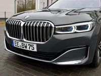 Gebraucht BMW 750 400 PS (294 kW) 2019 Grau Limousine