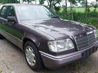 Gebraucht Mercedes E280 193 PS (141 kW) 1994 Grau Limousine