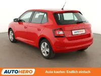 Gebraucht Skoda Fabia Ambition 95 PS (69 kW) 2021 Rot Kleinwagen