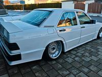 Gebraucht Mercedes 190 122 PS (89 kW) 1991 Weiß Limousine