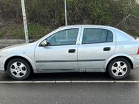 Gebraucht Opel Astra 75 PS (55 kW) 1998 Silber Limousine
