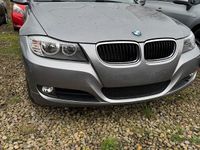 Gebraucht BMW 318 143 PS (105 kW) 2010 Grau Limousine