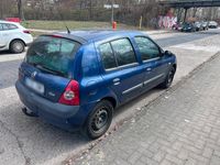 Gebraucht Renault Clio II 60 PS (44 kW) 2003 Blau Kleinwagen