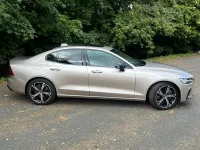 Gebraucht Volvo S60 Ultimate 250 PS (183 kW) 2024 Beige Limousine