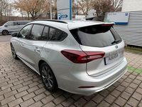 Nowe Ford Focus ST-Line X 155 KM (114 kW) 2026 Srebrny Sedan/Limuzyna