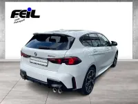 Gebraucht BMW M135 Performance 300 PS (220 kW) 2025 Alpinweiss iii Kleinwagen