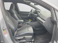 Gebraucht VW Golf VIII 150 PS (110 kW) 2026 Mondsteingrau / schwarz uni (metallic) Limousine