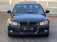 Gebraucht BMW 320 184 PS (135 kW) 2010 Schwarz Limousine