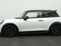 Gebraucht Mini John Cooper Works 231 PS (169 kW) 2025 Weiß Kleinwagen