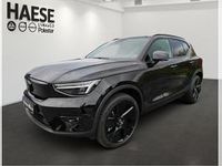 Neu Volvo XC40 Plus 163 PS (119 kW) 2026 Schwarz (onyx black metallic) SUV