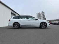 Gebraucht VW Passat Conceptline 150 PS (110 kW) 2022 Gletscherweiã Kombi