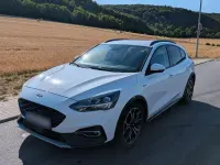 Gebraucht Ford Focus Active 125 PS (91 kW) 2019 Weiß Limousine