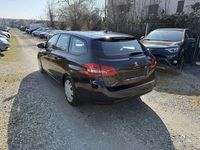 Gebraucht Peugeot 308 Active 131 PS (96 kW) 2019 Farbe encreblau Kombi