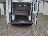 Gebraucht Renault Traffic 114 PS (83 kW) 2007 Weiß Van / Kleinbus