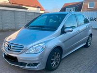Gebraucht Mercedes B180 109 PS (80 kW) 2007 Silber Van / Kleinbus