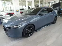 Neu Mazda 3 Homura-Line 140 PS (102 kW) 2026 Grau Limousine