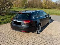 Gebraucht Opel Insignia 195 PS (143 kW) 2013 Schwarz Kombi