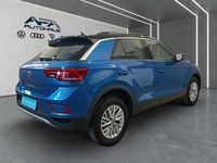 Gebraucht VW T-Roc Life 150 PS (110 kW) 2024 Ravennablau metallic SUV
