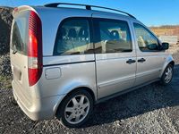 Gebraucht Mercedes Vaneo 125 PS (91 kW) 2004 Silber Van / Kleinbus