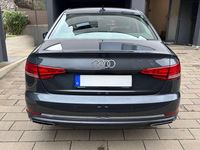 Gebraucht Audi A4 190 PS (139 kW) 2019 Grau Limousine