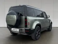 Gebraucht Land Rover Defender SE Dynamic 304 PS (223 kW) 2025 Pangea green SUV