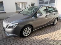 Gebraucht Mercedes B180 109 PS (80 kW) 2013 Grau Van / Kleinbus