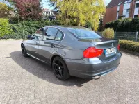 Gebraucht BMW 320 143 PS (105 kW) 2009 Grau Limousine