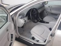 Gebraucht Mercedes C180 Classic 143 PS (105 kW) 2004 Beige Limousine