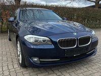Gebraucht BMW 525 204 PS (150 kW) 2011 Blau Kombi