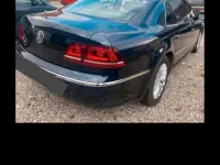 Gebraucht VW Phaeton 245 PS (180 kW) 2014 Blau Limousine