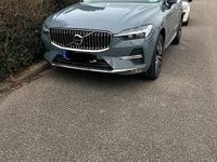 Używany Volvo XC60 250 KM (183 kW) 2022 Szary SUV