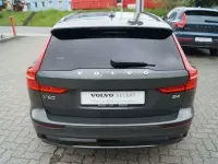Gebraucht Volvo V60 Plus 197 PS (144 kW) 2025 Forest lake Kombi
