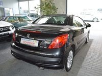 Gebraucht Peugeot 207 CC Sport 109 PS (80 kW) 2008 Schwarz metallic Cabrio