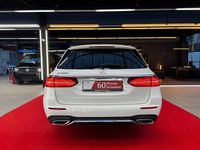 Gebraucht Mercedes E220 AMG 194 PS (142 kW) 2017 Weiß Kombi