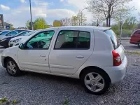 Gebraucht Renault Clio 75 PS (55 kW) 2012 Weiß Kleinwagen
