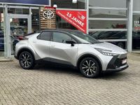 Gebraucht Toyota C-HR Team 140 PS (102 kW) 2024 Shimmering silver metallic/sch SUV