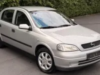 Gebraucht Opel Astra 84 PS (61 kW) 2001 Silber Limousine
