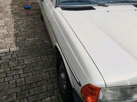 Gebraucht Mercedes 200 109 PS (80 kW) 1983 Weiß Limousine