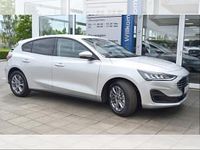 Neu Ford Focus Titanium 125 PS (91 kW) 2025 Silber (moondust silver metallic) Limousine