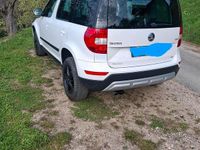 Gebraucht Skoda Yeti 160 PS (117 kW) 2014 Weiß SUV