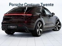 Gebraucht Porsche Macan 300 kW (408 PS) 2025 Rot SUV