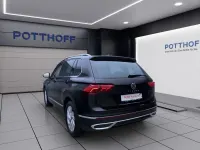 Używany VW Tiguan Elegance 150 KM (110 kW) 2023 Czarny SUV