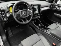 Gebraucht Volvo XC40 Business Edition 163 PS (119 kW) 2024 Manufacturer SUV