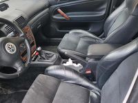 Usata VW Passat 150 CV (110 kW) 2003 Blu Berlina