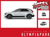 Neu Kia Niro Spirit 171 PS (125 kW) 2025 Clear white SUV