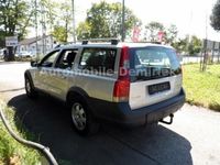 Gebraucht Volvo XC70 163 PS (119 kW) 2003 Silber metallic SUV